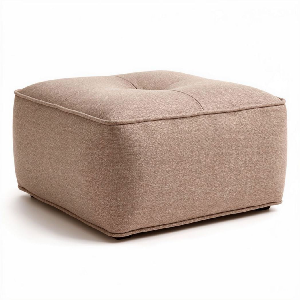 Zachte vierkante pouffe van stof in beige 40 x 40 x 20cm voor interieurgebruik